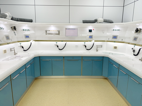 内镜清洗工作站_U型胃肠镜清洗工作台_医用清洗设备_江苏洁曼医疗科技有限公司